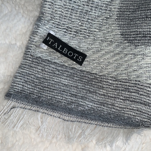 Talbots Gray Polka Dot Scarf Wrap EUC - Picture 13 of 14